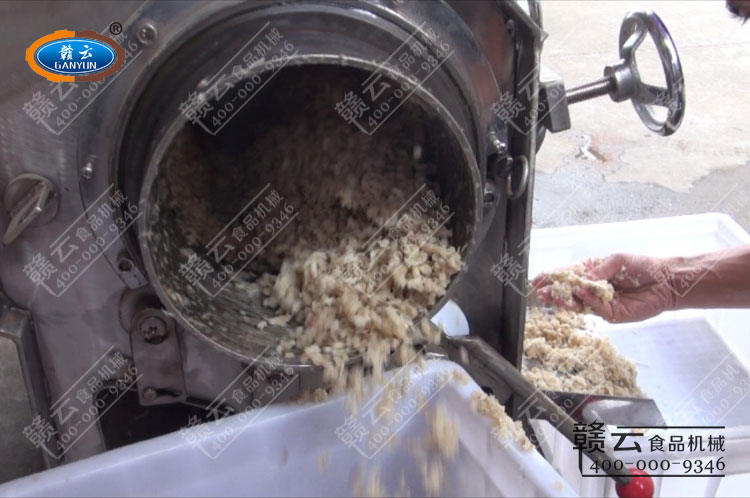 200魚肉采肉機(jī)采肉滾筒出來(lái)的熟魚肉