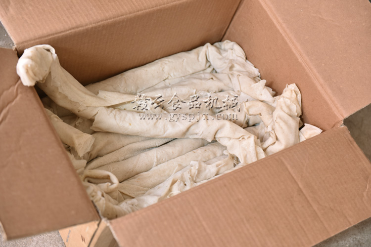 陳先生帶來的條狀豆粑